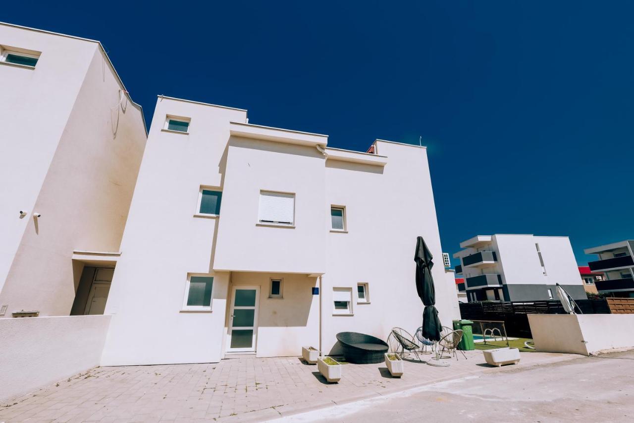 Villa Jasmina Novalja Ngoại thất bức ảnh